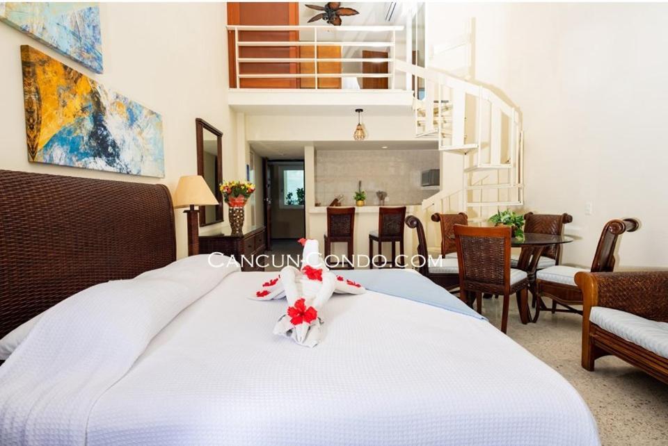 2 Story Oceanfront Penthouses On Cancun Beach! Exterior foto