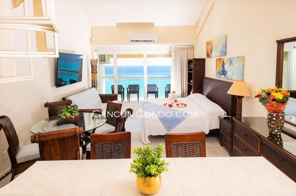 2 Story Oceanfront Penthouses On Cancun Beach! Exterior foto